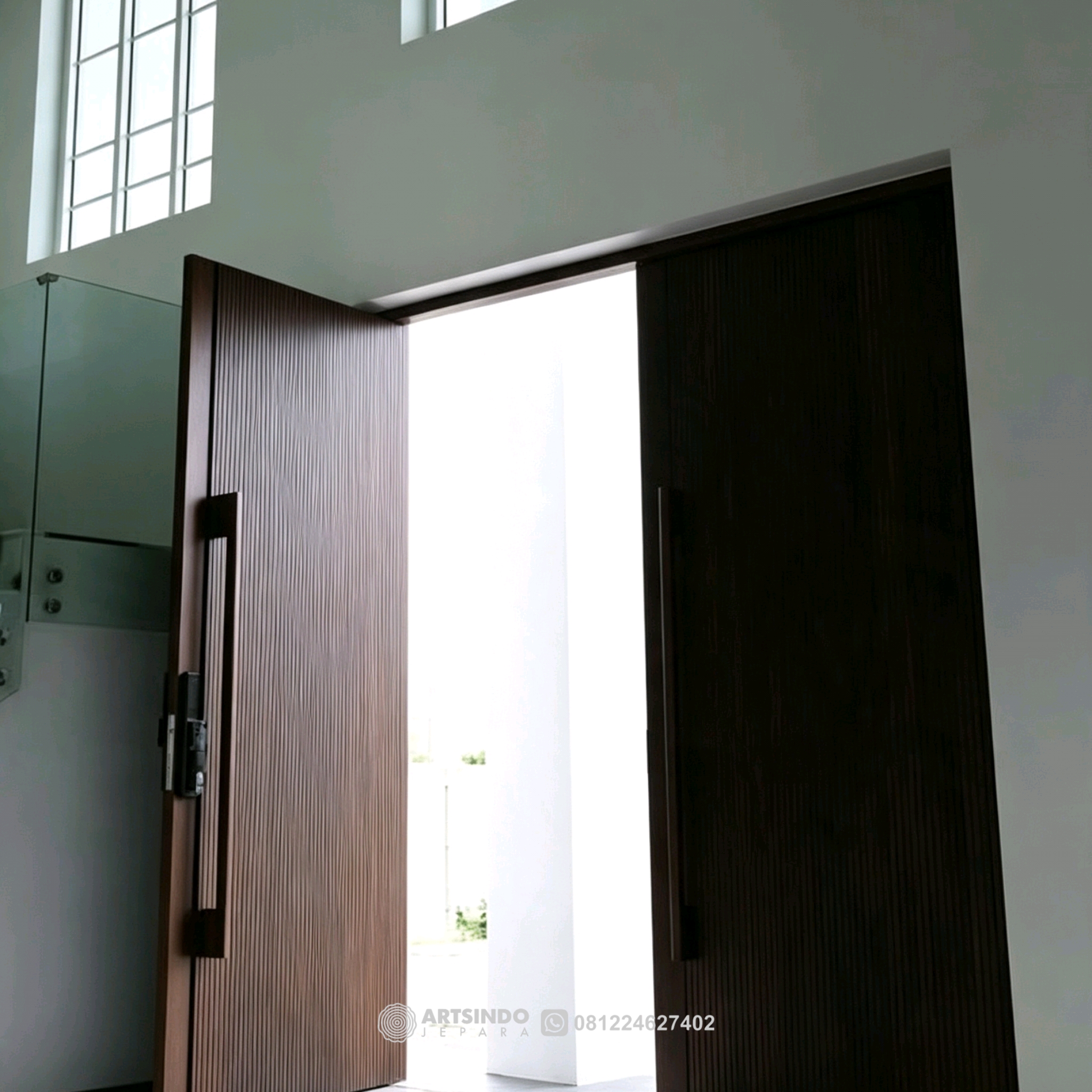 Pintu Kupu Tarung Kayu Jati Minimalis Garis Profil Vertikal Pintu Kupu Tarung Kayu Jati Minimalis Garis Profil Vertikal